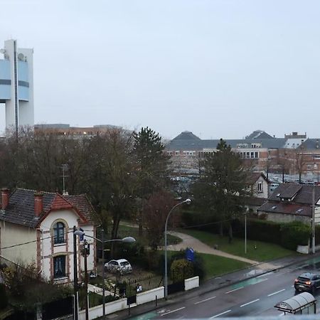 Secteur Hopital Universites Et Centre Sportif Saint-Andre-les-Vergers Екстер'єр фото